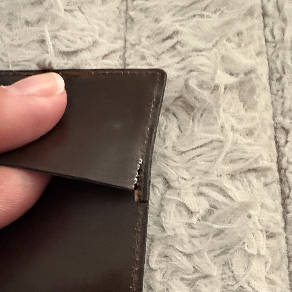Louis Vuitton checkbook holder - Picture 10 of 12